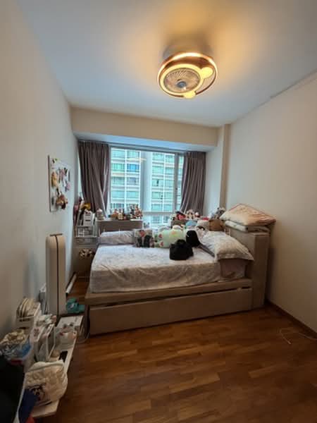 Caspian, 50 Lakeside Drive, 4 Bedrooms, 1,399 sqft, Condominium For Rent, by Huili Koh, 500220264 - Bedroom - PropertyGuru.com.sg