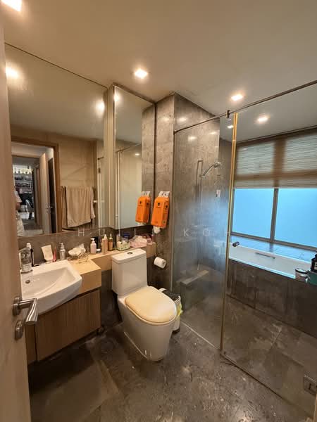 Caspian, 50 Lakeside Drive, 4 Bedrooms, 1,399 sqft, Condominium For Rent, by Huili Koh, 500220264 - Bathroom - PropertyGuru.com.sg
