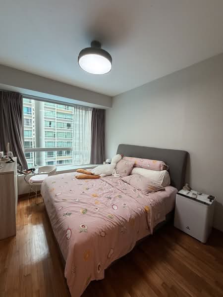 Caspian, 50 Lakeside Drive, 4 Bedrooms, 1,399 sqft, Condominium For Rent, by Huili Koh, 500220264 - Bedroom - PropertyGuru.com.sg