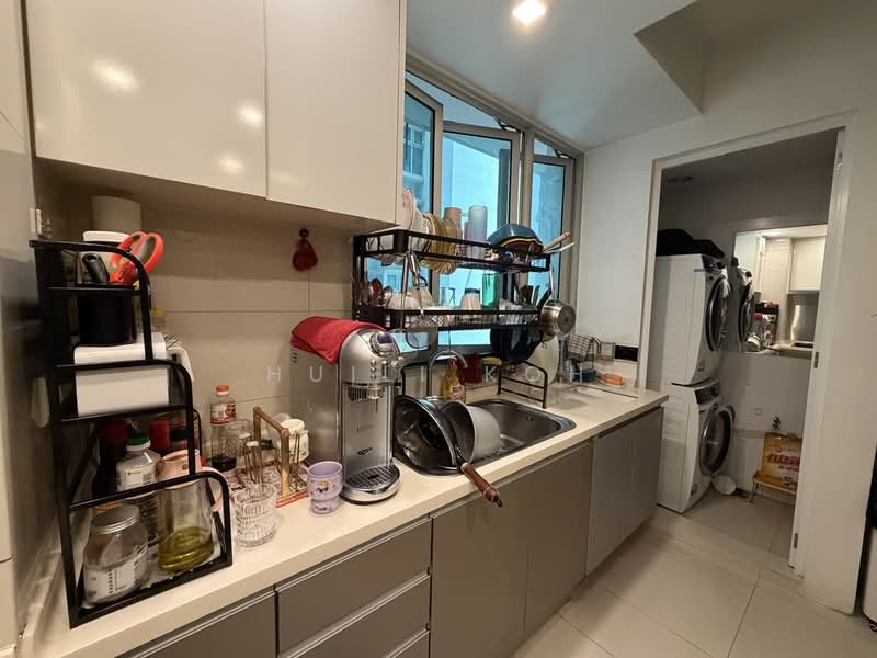Caspian, 50 Lakeside Drive, 4 Bedrooms, 1,399 sqft, Condominium For Rent, by Huili Koh, 500220264 - Kitchen - PropertyGuru.com.sg