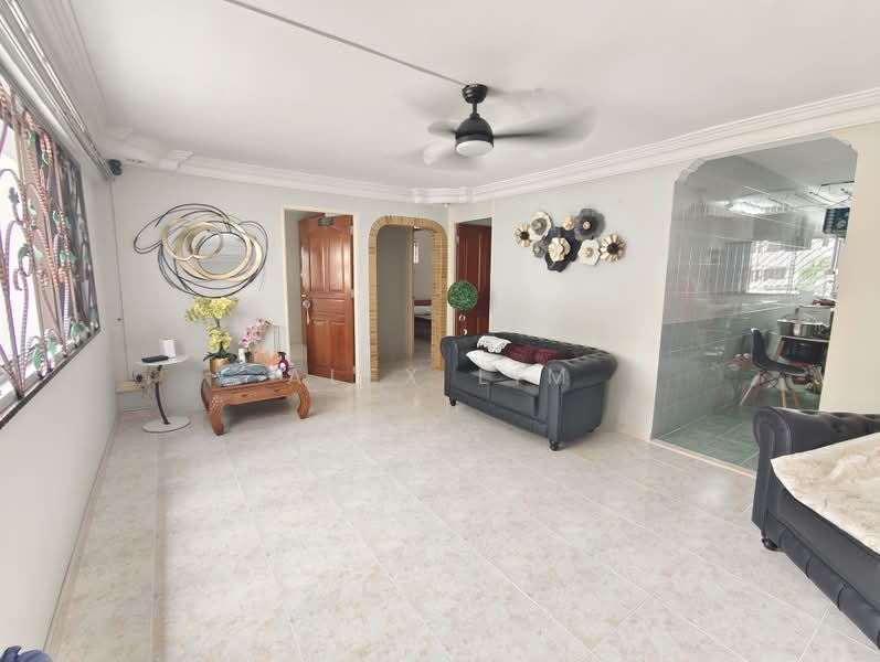 324 Bukit Batok Street 33, 324 Bukit Batok Street 33, Room Rental, 150 sqft, HDB Flat For Rent, by Alex Lim, 500220271 - Living Room - PropertyGuru.com.sg