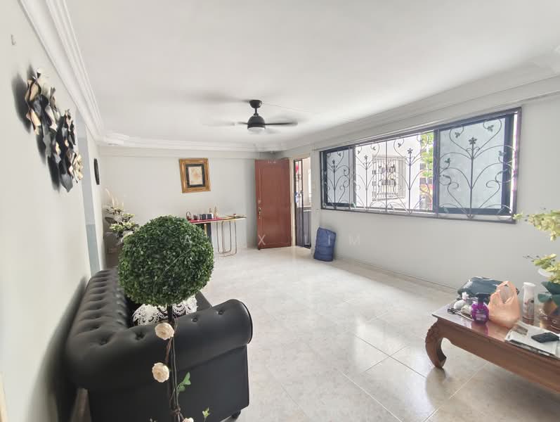 324 Bukit Batok Street 33, 324 Bukit Batok Street 33, Room Rental, 150 sqft, HDB Flat For Rent, by Alex Lim, 500220271 - Living Room - PropertyGuru.com.sg