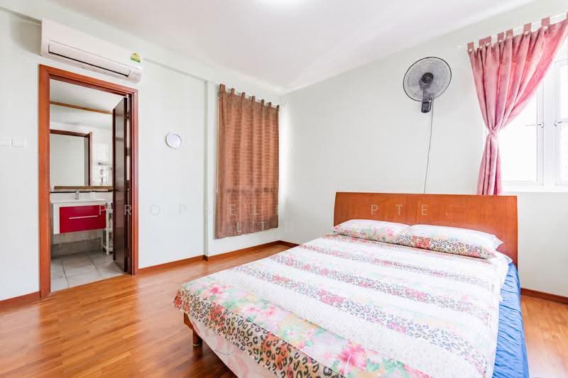 The Floravale, 242 Westwood Avenue, Boon Lay / Jurong / Tuas, 3 Bedrooms, 1,238 sqft, Executive Condominium For Sale, by KOH YONG JIAN, 500220282 - Bedroom - PropertyGuru.com.sg