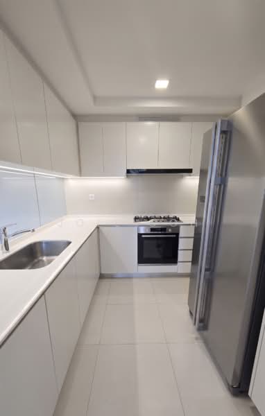 The Lakefront Residences, 42 Lakeside Drive, 4 Bedrooms, 2,422 sqft, Condominium For Sale, by Joel Goh, 500220284 - Kitchen - PropertyGuru.com.sg