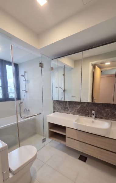 The Lakefront Residences, 42 Lakeside Drive, 4 Bedrooms, 2,422 sqft, Condominium For Sale, by Joel Goh, 500220284 - Bathroom - PropertyGuru.com.sg