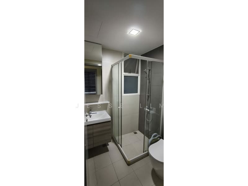 Vacanza @ East, 36 Lengkong Tujoh, 2 Bedrooms, 839 sqft, Condominium For Sale, by Jesse Lim, 500220289 - Bathroom - PropertyGuru.com.sg