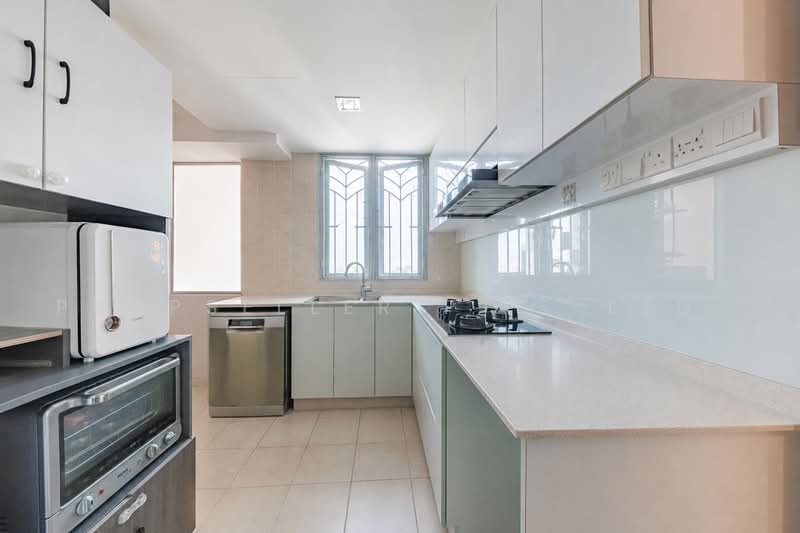 The Madeira, 50 Bukit Batok Street 31, 2 Bedrooms, 936 sqft, Condominium For Sale, by ADNIX LIU, 500220290 - Kitchen - PropertyGuru.com.sg