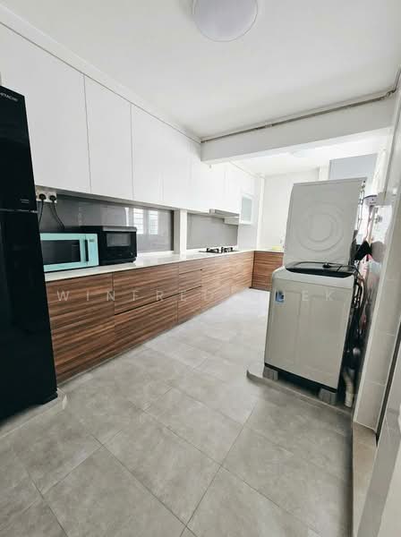 539 Ang Mo Kio Avenue 10, 539 Ang Mo Kio Avenue 10, Room Rental, 100 sqft, HDB Flat For Rent, by Winfred Quek, 500220292 - Kitchen - PropertyGuru.com.sg