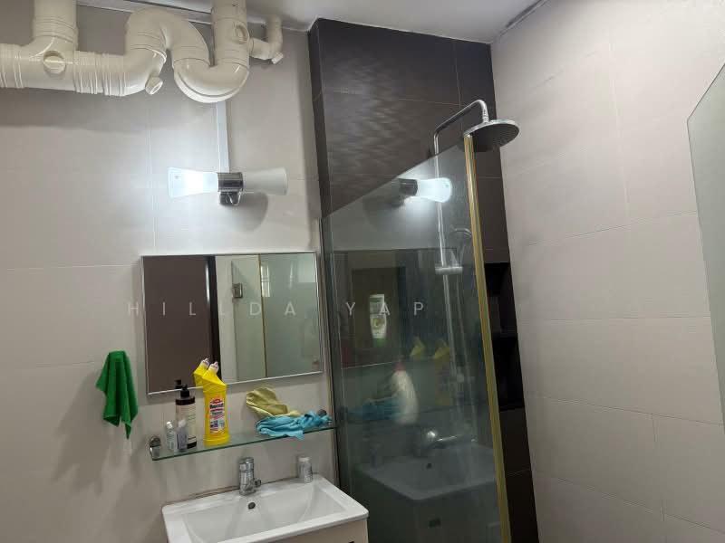 620 Choa Chu Kang Street 62, 620 Choa Chu Kang Street 62, 4 Bedrooms, 1,453 sqft, HDB Flat For Sale, by Hillda Yap ヒルダｰ, 500220293 - Bathroom - PropertyGuru.com.sg