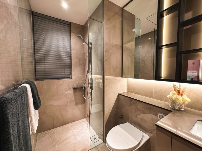 Grand Dunman, 6 Dunman Road, 4 Bedrooms, 1,292 sqft, Condominium For Rent, by Joan Cheng, 500220294 - Bathroom - PropertyGuru.com.sg