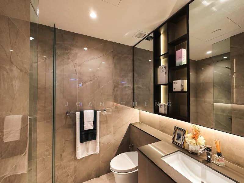 Grand Dunman, 6 Dunman Road, 4 Bedrooms, 1,292 sqft, Condominium For Rent, by Joan Cheng, 500220294 - Bathroom - PropertyGuru.com.sg