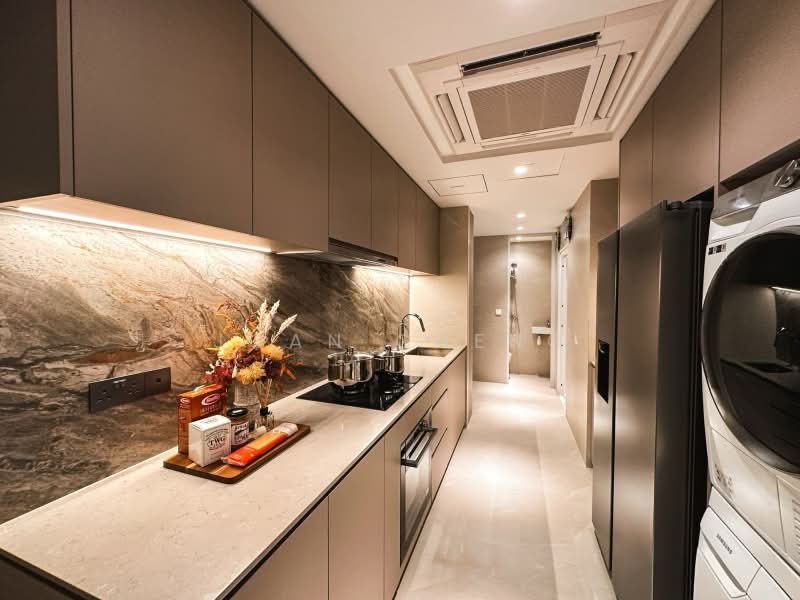 Grand Dunman, 6 Dunman Road, 4 Bedrooms, 1,292 sqft, Condominium For Rent, by Joan Cheng, 500220294 - Kitchen - PropertyGuru.com.sg