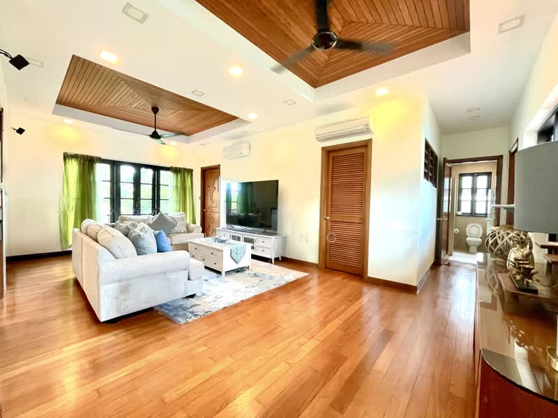 Wide Frontage FH Detached With Pool, In A Tranquil Neighbourhood!, Upper Bukit Timah/ Chestnut/ Hillview, 6 Bedrooms, 4,305 sqft, Detached House For Sale, by Wil Ng, 500220308 - Living Room - PropertyGuru.com.sg