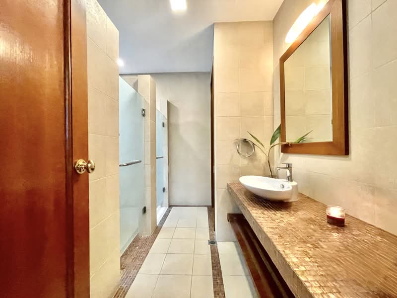 Wide Frontage FH Detached With Pool, In A Tranquil Neighbourhood!, Upper Bukit Timah/ Chestnut/ Hillview, 6 Bedrooms, 4,305 sqft, Detached House For Sale, by Wil Ng, 500220308 - Bathroom - PropertyGuru.com.sg