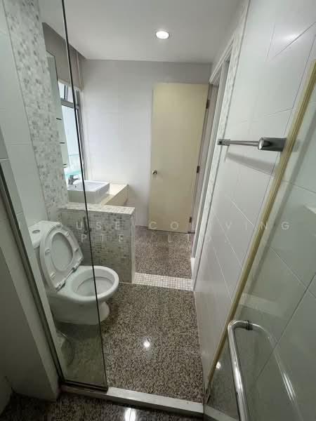 Kerrisdale, 30 Sturdee Road, Room Rental, 100 sqft, Condominium For Rent, by ling, 500220317 - Bathroom - PropertyGuru.com.sg