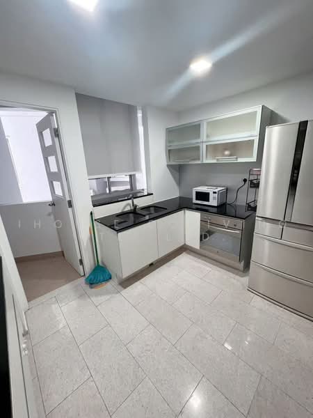 Kerrisdale, 30 Sturdee Road, Room Rental, 100 sqft, Condominium For Rent, by ling, 500220317 - Kitchen - PropertyGuru.com.sg