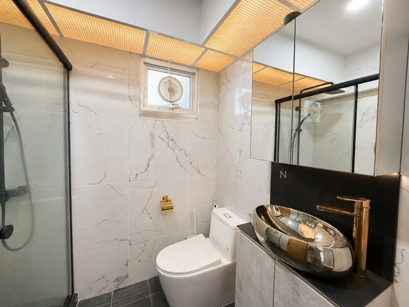 406B Northshore Drive, 406B Northshore Drive, 3 Bedrooms, 1,206 sqft, HDB Flat For Sale, by Sharon Tan, 500220318 - Master Bathroom - PropertyGuru.com.sg