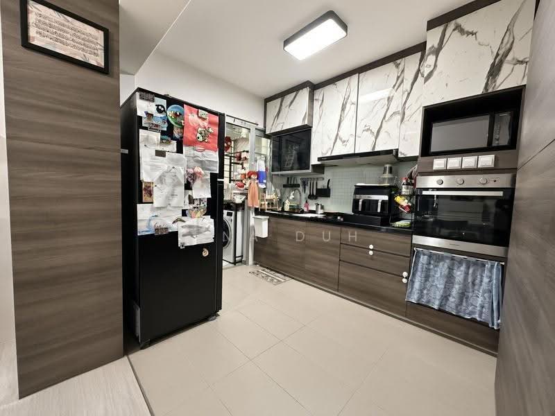 126D Canberra Street, 126D Canberra Street, Sembawang / Yishun, 3 Bedrooms, 1,001 sqft, HDB Flat For Sale, by Lina Duh, 500220320 - Kitchen - PropertyGuru.com.sg