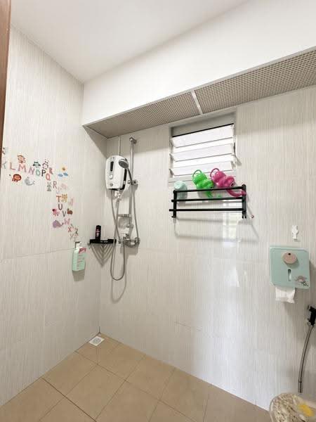 126D Canberra Street, 126D Canberra Street, Sembawang / Yishun, 3 Bedrooms, 1,001 sqft, HDB Flat For Sale, by Lina Duh, 500220320 - Bathroom - PropertyGuru.com.sg