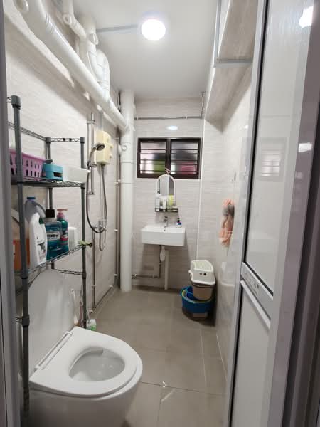 882 Woodlands Street 82, 882 Woodlands Street 82, 3 Bedrooms, 1,334 sqft, HDB Flat For Sale, by Ben XIA 夏天鹏, 500220328 - Bathroom - PropertyGuru.com.sg
