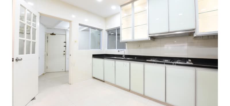 Regency Park, 11 Nathan Road, 4 Bedrooms, 3,650 sqft, Condominium For Rent, by Won Geun Shin, 500220331 - Kitchen - PropertyGuru.com.sg