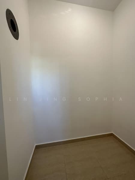 Woodhaven, 77 Woodgrove Avenue, 3 Bedrooms, 1,119 sqft, Condominium For Sale, by Lin Jing Sophia, 500220347 - Interior - PropertyGuru.com.sg