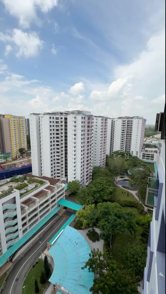 163A Punggol Central, 163A Punggol Central, Hougang / Punggol / Sengkang, 3 Bedrooms, 1,022 sqft, HDB Flat For Sale, by George Peng, 500220354 - Exterior - PropertyGuru.com.sg