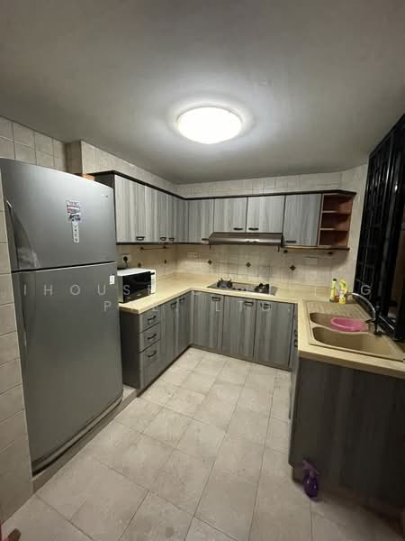 Simsville, 2 Geylang East Avenue 2, Room Rental, 100 sqft, Condominium For Rent, by ling, 500220371 - Kitchen - PropertyGuru.com.sg