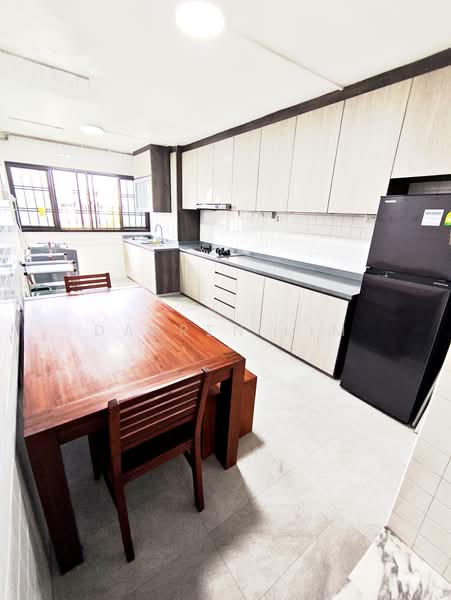 177 Ang Mo Kio Avenue 4, 177 Ang Mo Kio Avenue 4, 2 Bedrooms, 886 sqft, HDB Flat For Rent, by Darren Lim, 500220388 - Kitchen - PropertyGuru.com.sg