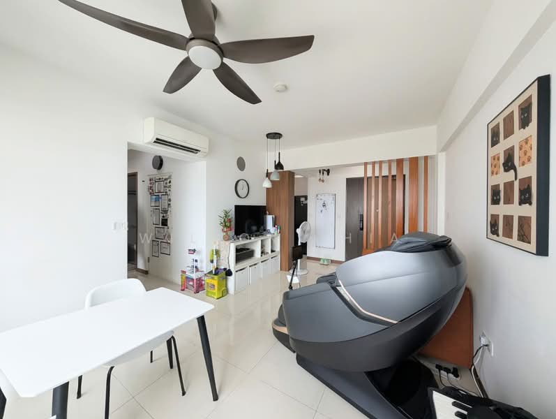 799A Woodlands Drive 60, 799A Woodlands Drive 60, 2 Bedrooms, 732 sqft, HDB Flat For Sale, by Wilson Chia, 500220390 - Living Room - PropertyGuru.com.sg