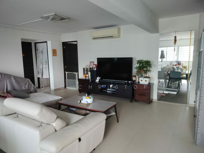 126 Bishan Street 12, 126 Bishan Street 12, 3 Bedrooms, 1,302 sqft, HDB Flat For Sale, by Leong Christopher, 500220417 - Living Room - PropertyGuru.com.sg