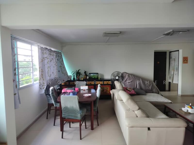 126 Bishan Street 12, 126 Bishan Street 12, 3 Bedrooms, 1,302 sqft, HDB Flat For Sale, by Leong Christopher, 500220417 - Living Room - PropertyGuru.com.sg