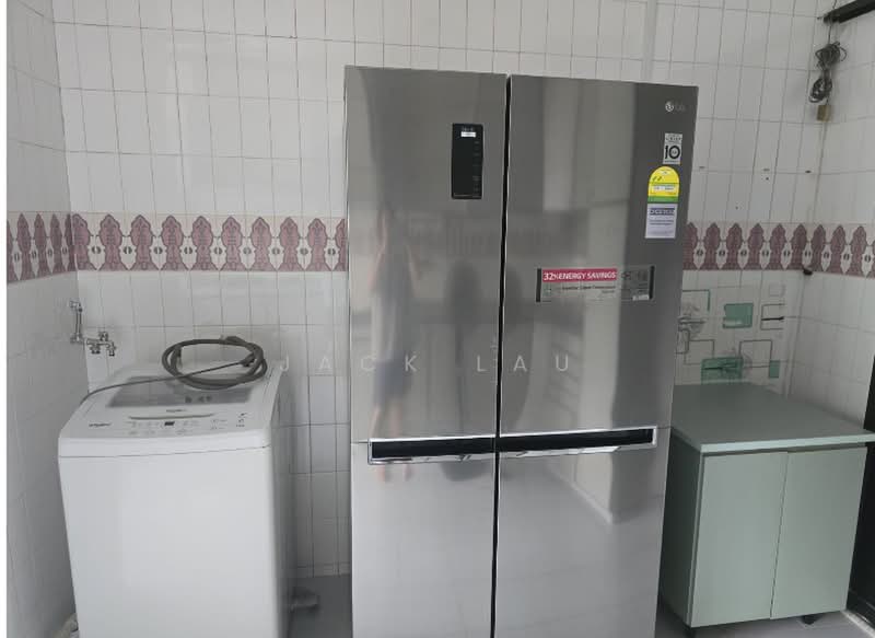 534 Serangoon North Avenue 4, 534 Serangoon North Avenue 4, 2 Bedrooms, 1,100 sqft, HDB Flat For Rent, by Jack Lau, 500220418 - Large fridge - PropertyGuru.com.sg