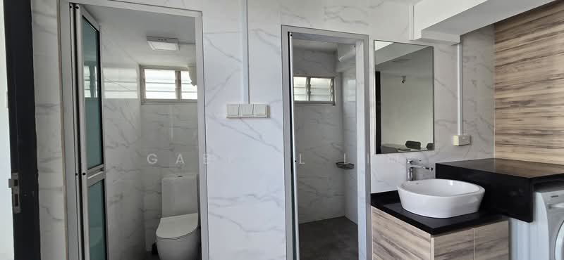 67 Marine Drive, 67 Marine Drive, 2 Bedrooms, 700 sqft, HDB Flat For Rent, by Gabriel Lim, 500220426 - Bathroom and toilet - PropertyGuru.com.sg
