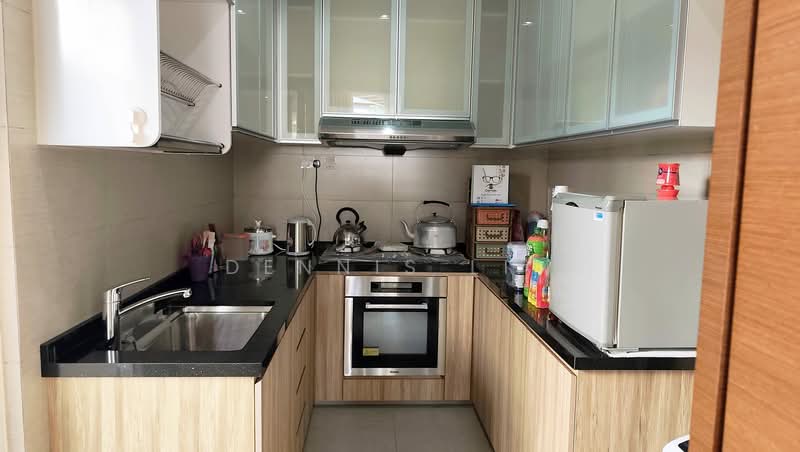 Parry Park, Parry Park Estate, 7 Bedrooms, 4,367 sqft, Corner Terrace For Sale, by Dennis Lim, 500220434 - Kitchen - PropertyGuru.com.sg
