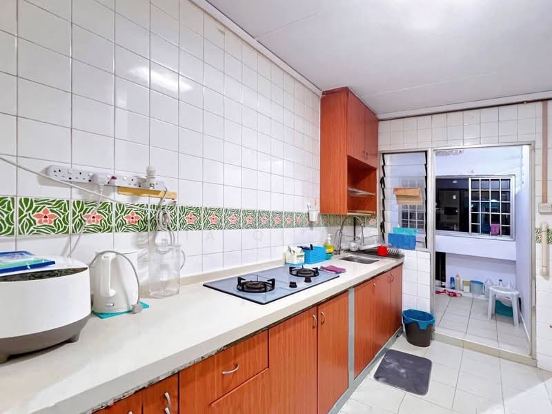 729 Woodlands Circle, 729 Woodlands Circle, 3 Bedrooms, 1,087 sqft, HDB Flat For Rent, by Jia Qi Lee, 500220435 - Kitchen - PropertyGuru.com.sg