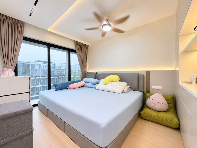 Riverparc Residence, 90 Punggol Drive, 3 Bedrooms, 2,067 sqft, Executive Condominium For Sale, by Kenny Loh, 500220440 - Master Bedroom - PropertyGuru.com.sg