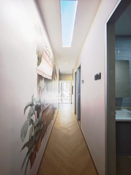 Tiong Bahru Estate, 58 Seng Poh Road, Room Rental, 99 sqft, Apartment For Rent, by Louis Tey, 500220443 - Corridor - PropertyGuru.com.sg