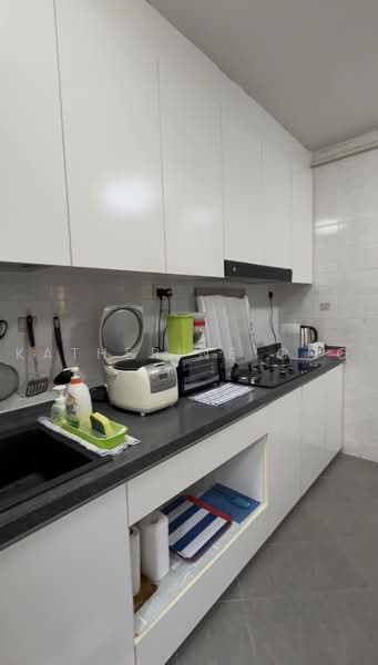 305C Anchorvale Link, 305C Anchorvale Link, 3 Bedrooms, 1,184 sqft, HDB Flat For Sale, by Katherine Ong, 500220445 - Kitchen - PropertyGuru.com.sg