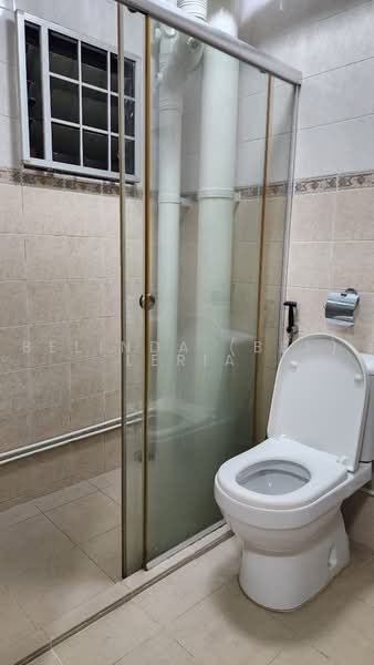 259A Compassvale Road, 259A Compassvale Road, 3 Bedrooms, 968,752 sqft, HDB Flat For Rent, by Belinda (Bel) Leria, 500220447 - Bathroom - PropertyGuru.com.sg