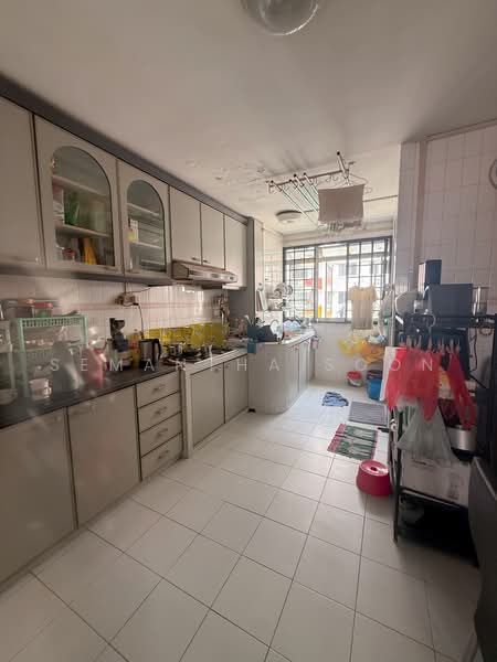 229 Choa Chu Kang Central, 229 Choa Chu Kang Central, Room Rental, 150 sqft, HDB Flat For Rent, by Semantha Soon, 500220451 - Kitchen - PropertyGuru.com.sg