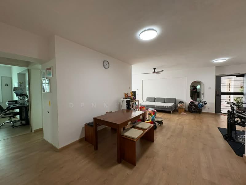 109A Edgedale Plains, 109A Edgedale Plains, 3 Bedrooms, 1,184 sqft, HDB Flat For Sale, by Dennis Lim, 500220456 - Living Room - PropertyGuru.com.sg