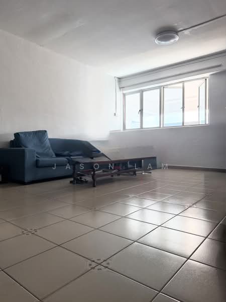 109 Serangoon North Avenue 1, 109 Serangoon North Avenue 1, 3 Bedrooms, 980 sqft, HDB Flat For Sale, by Jason Lam, 500220457 - Living Room - PropertyGuru.com.sg