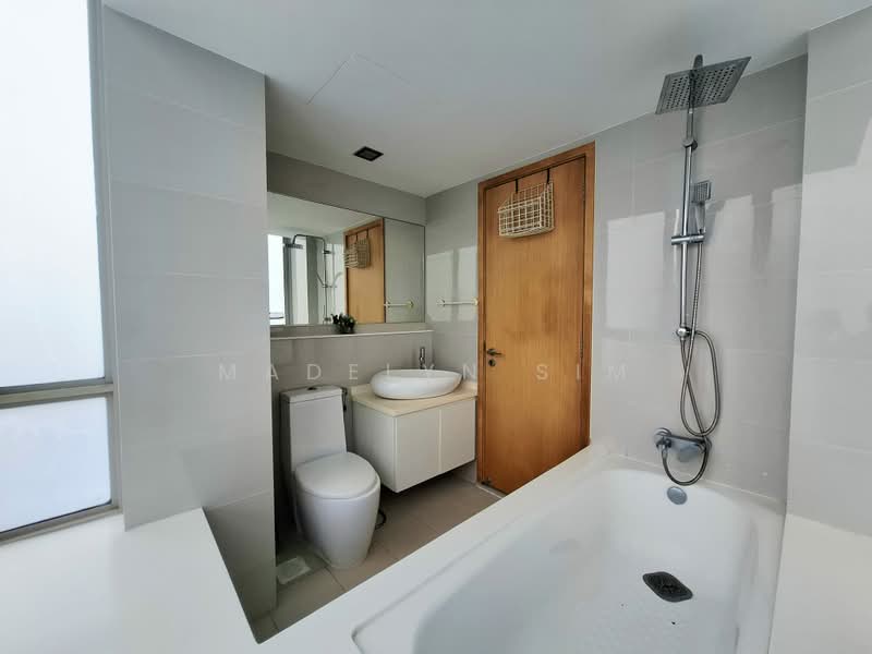 The Quartz, 51 Compassvale Bow, 3 Bedrooms, 1,076 sqft, Condominium For Sale, by Madelyn Sim, 500220458 - Bathroom - PropertyGuru.com.sg