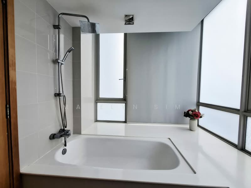The Quartz, 51 Compassvale Bow, 3 Bedrooms, 1,076 sqft, Condominium For Sale, by Madelyn Sim, 500220458 - Bathroom - PropertyGuru.com.sg