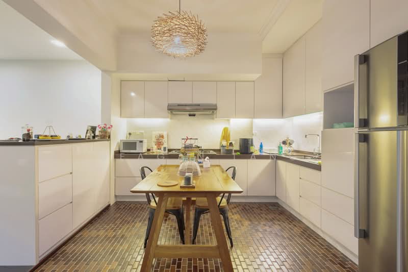 Hillcrest Arcadia, 259 Arcadia Road, 1 Bedroom, 1,098 sqft, Condominium For Sale, by Meagan Tang, 500220461 - Kitchen - PropertyGuru.com.sg