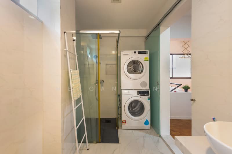 Hillcrest Arcadia, 259 Arcadia Road, 1 Bedroom, 1,098 sqft, Condominium For Sale, by Meagan Tang, 500220461 - Bathroom - PropertyGuru.com.sg
