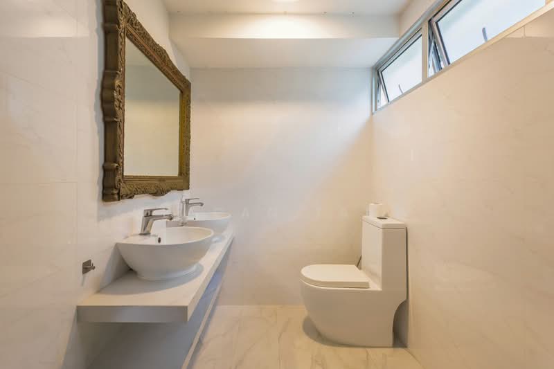 Hillcrest Arcadia, 259 Arcadia Road, 1 Bedroom, 1,098 sqft, Condominium For Sale, by Meagan Tang, 500220461 - Bathroom - PropertyGuru.com.sg