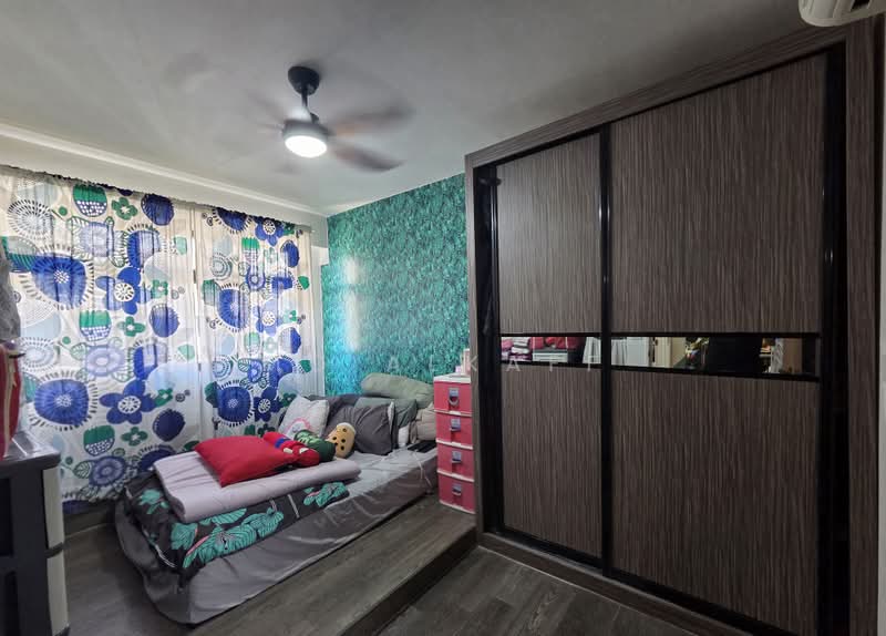 458C Sengkang West Road, 458C Sengkang West Road, 2 Bedrooms, 732 sqft, HDB Flat For Sale, by Mo Alkaff, 500220465 - Master Bedroom - PropertyGuru.com.sg