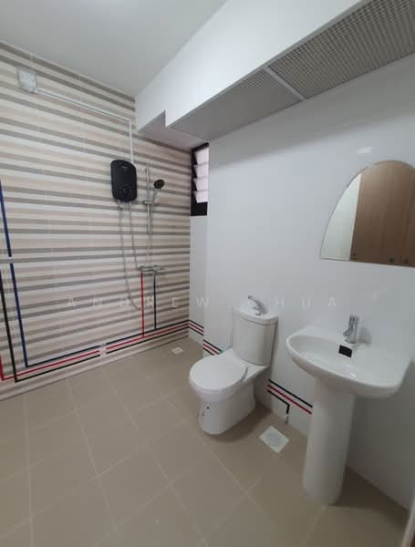 419A Northshore Drive, 419A Northshore Drive, 3 Bedrooms, 1,012 sqft, HDB Flat For Rent, by Andrew Chua, 500220466 - Bathroom - PropertyGuru.com.sg